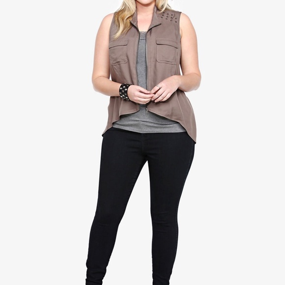 Torrid Studded Military Vest 0X - Picture 9 of 10